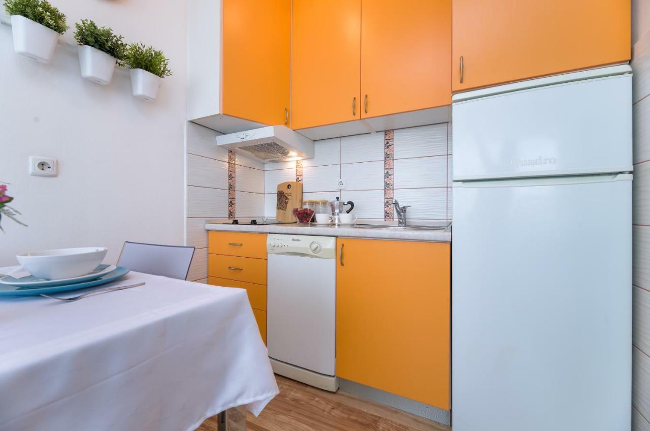 Apartment Kristina, Comfortable And Close To The Center Split Buitenkant foto
