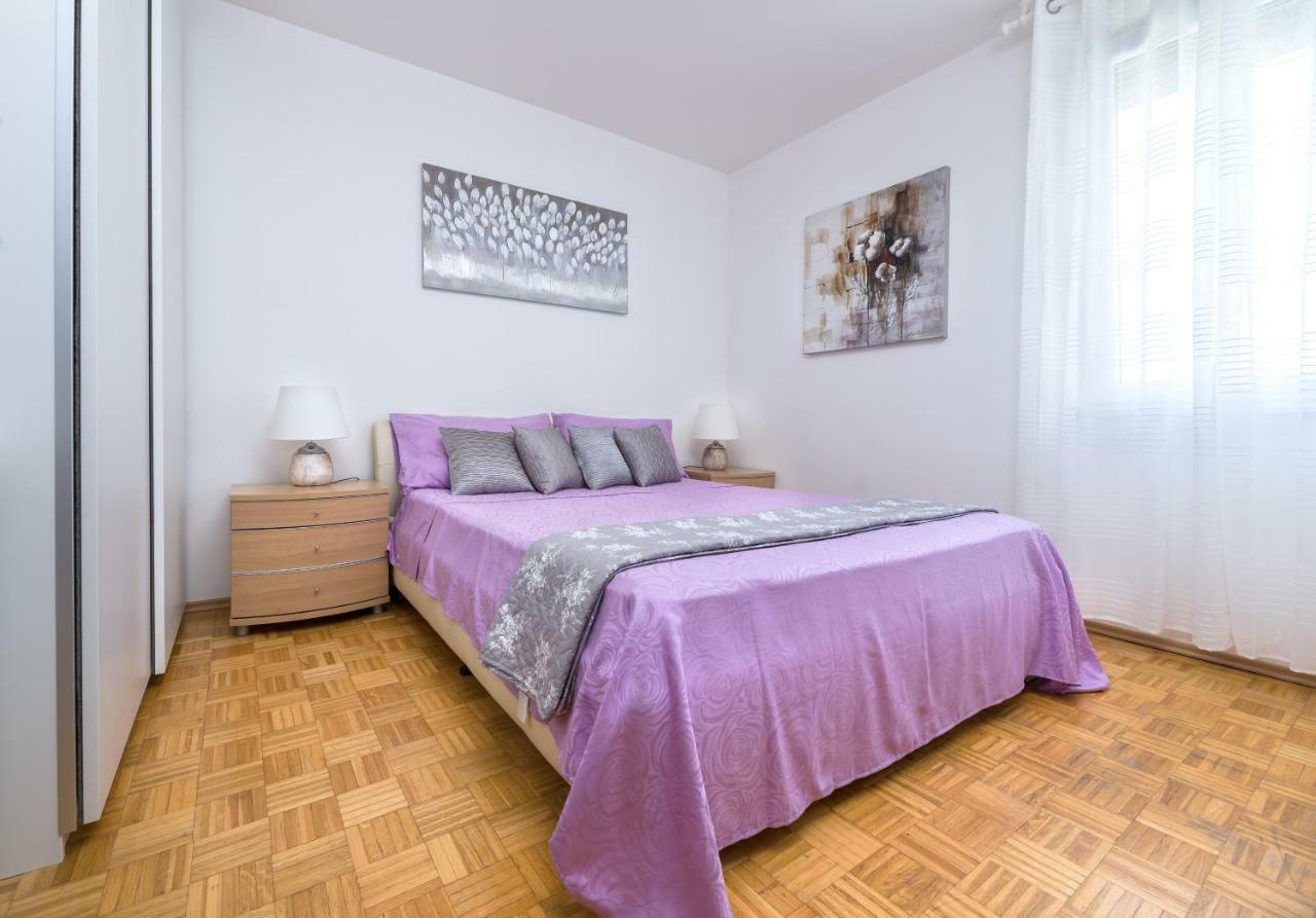 Apartment Kristina, Comfortable And Close To The Center Split Buitenkant foto